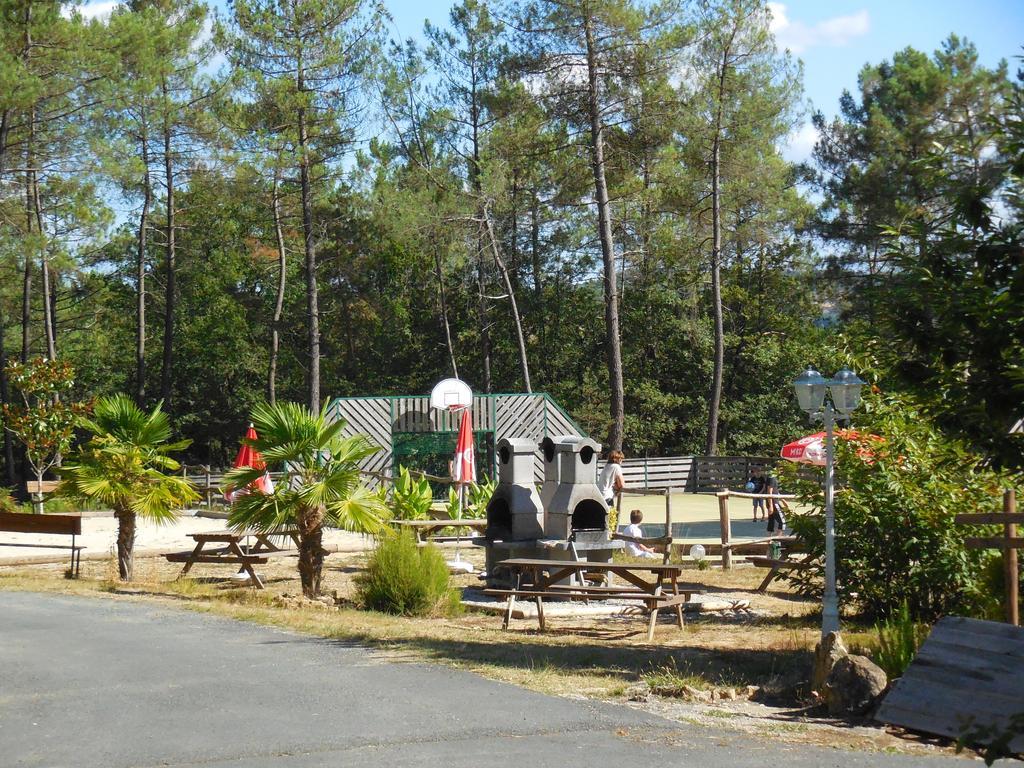 Domaine Des Grands Pins Parque de vacaciones 4*